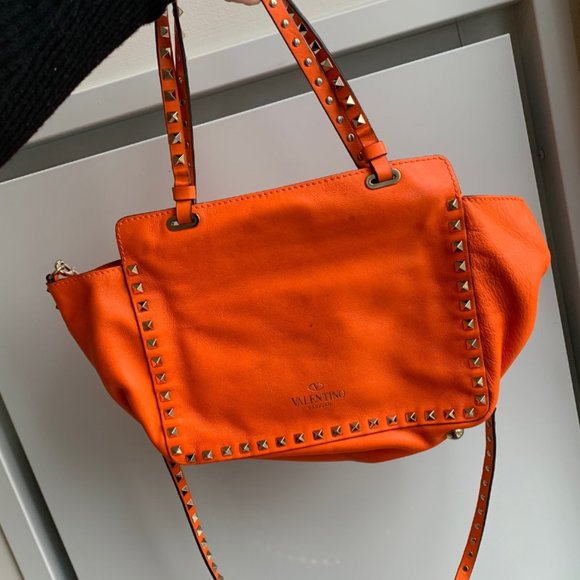 Gorgeous Valentino Bag - Picture 3 of 5